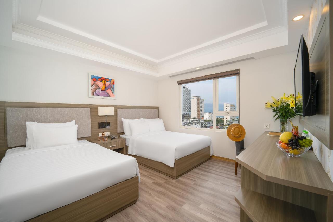 Royal Beach Hotel By Thg دا نانغ المظهر الخارجي الصورة