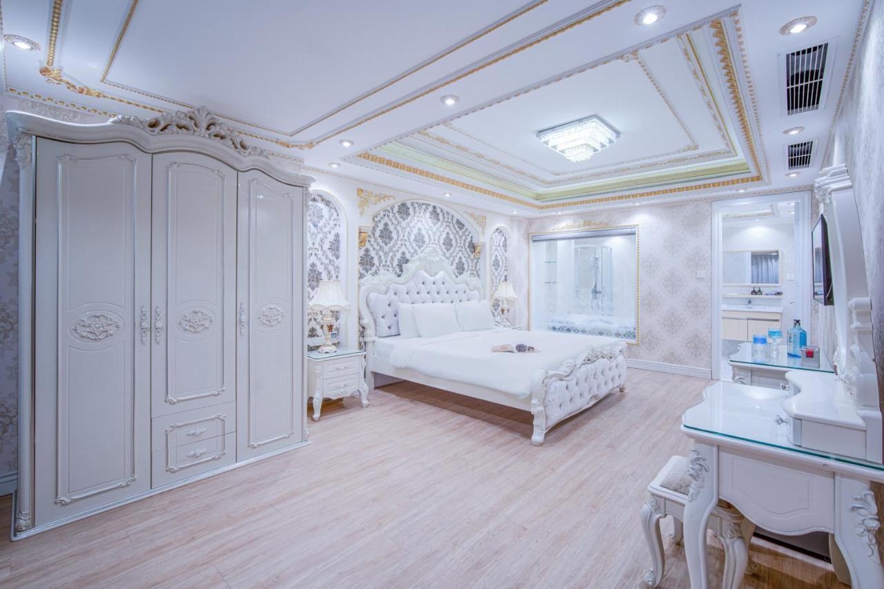 Royal Beach Hotel By Thg دا نانغ المظهر الخارجي الصورة